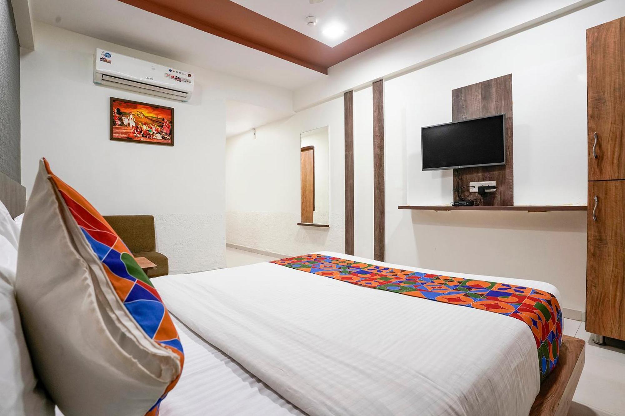 Fabhotel Galaxy I 阿穆达巴 外观 照片